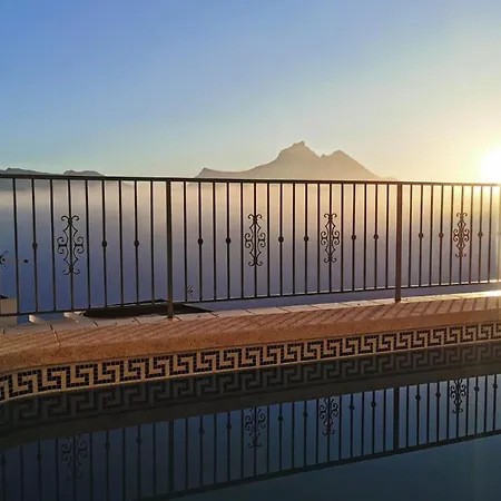Hébergement de vacances Casa Linda *